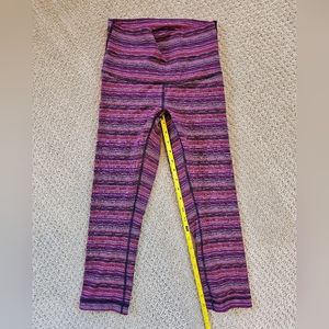 Women's Lululemon Sz 6 Crop Legging